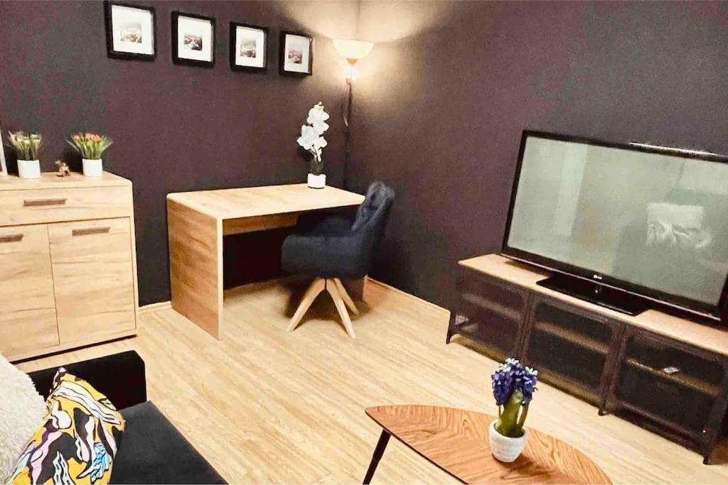 Moderny Apartman S Parkovanim Братислава Экстерьер фото