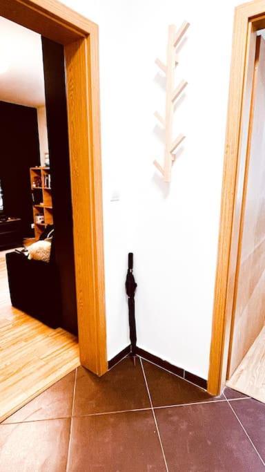 Moderny Apartman S Parkovanim Братислава Экстерьер фото